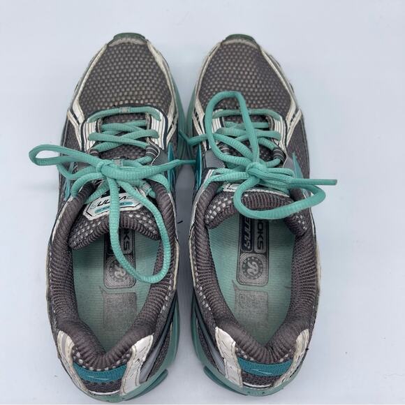 Brooks Ravena 3, Running Shoes. Size 8.5. In excellent condition! - Picture 6 of 9